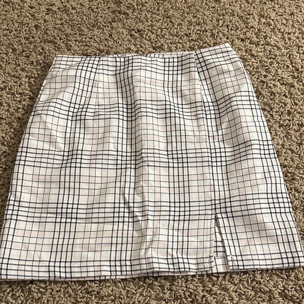 Aeropostale Black and White Grid Pencil Skirt